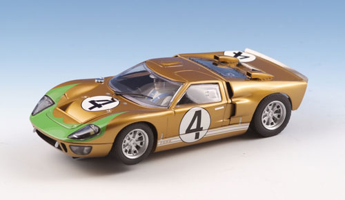 SCALEXTRIC Ford GT 40 gold-green nose # 4